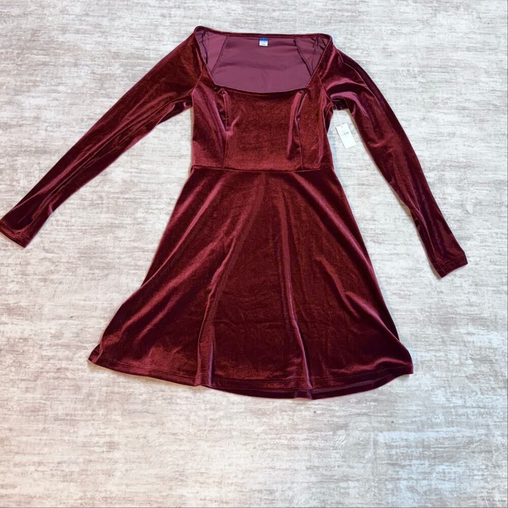 Old Navy Womens Small Burgundy Velvet Square Neck Lock Sleeve Mini Dress Holiday